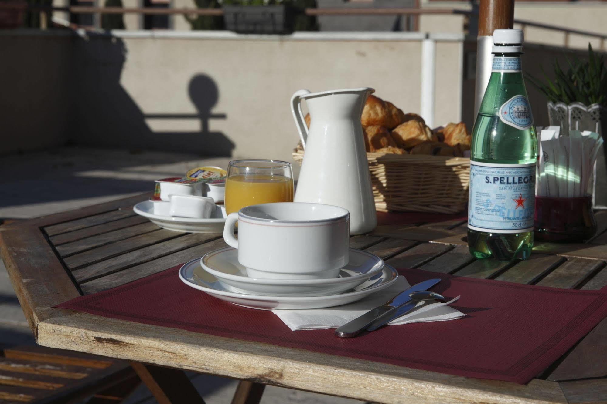Adonis Carcassonne Hotel Ngoại thất bức ảnh