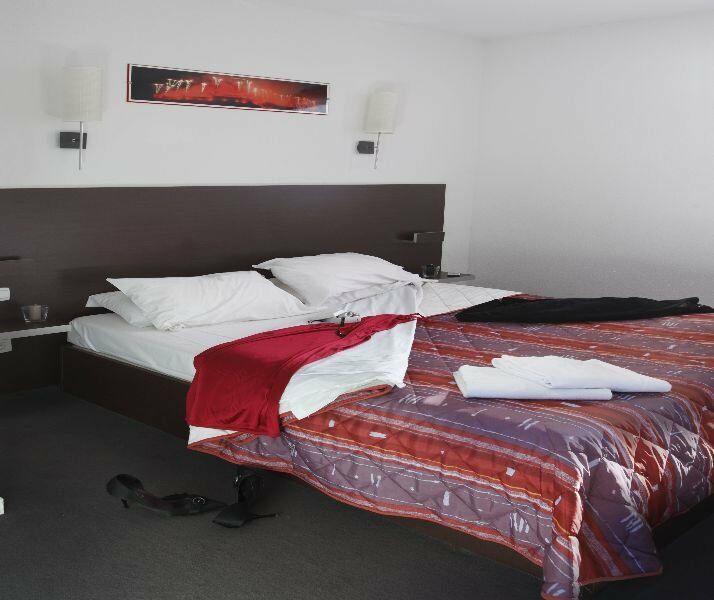 Adonis Carcassonne Hotel Ngoại thất bức ảnh